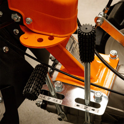 NAKAYAMA Pro MB6510 Gasoline Excavator - Image 3